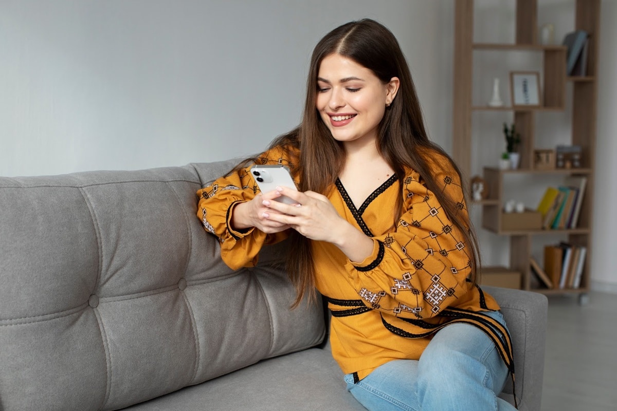 How SMS Boosts Your Seasonal Promotions Year-Round