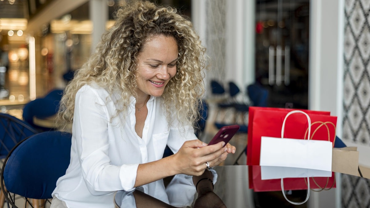 SMS Loyalty Program: How to Keep Customers Coming Back